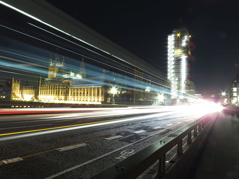 Traffic on Westminster Bridge shot during the Airbnb Photo Experiences in London