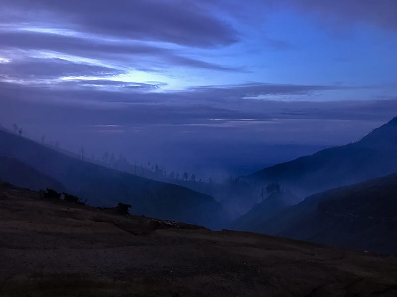 Dawn approaching over Ijen Volcano | The Silver Nomad