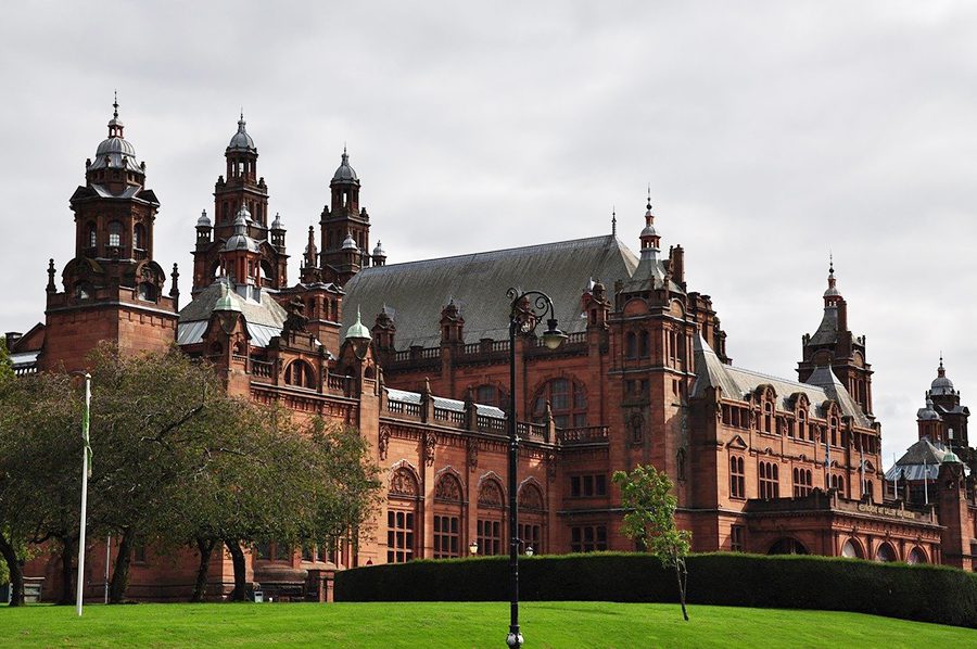 Glasgow's Kelvingrove Art Gallery - red brick building