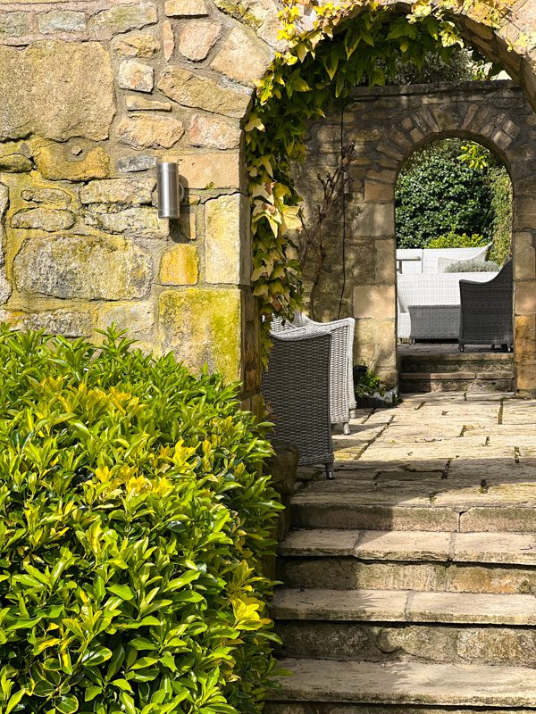 Garden the Queensberry Hotel 6