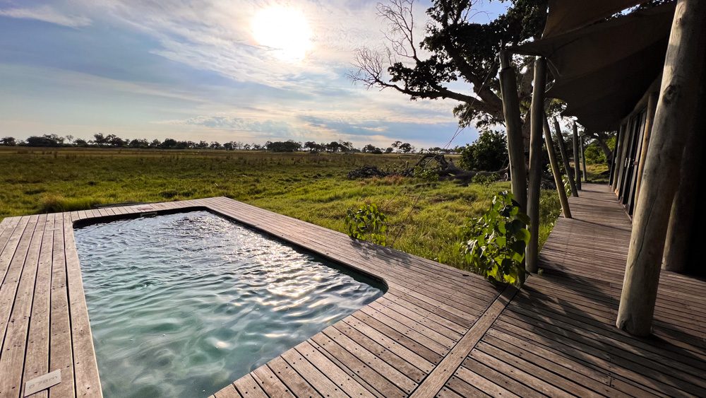 plunge pool overlooking the lagoon