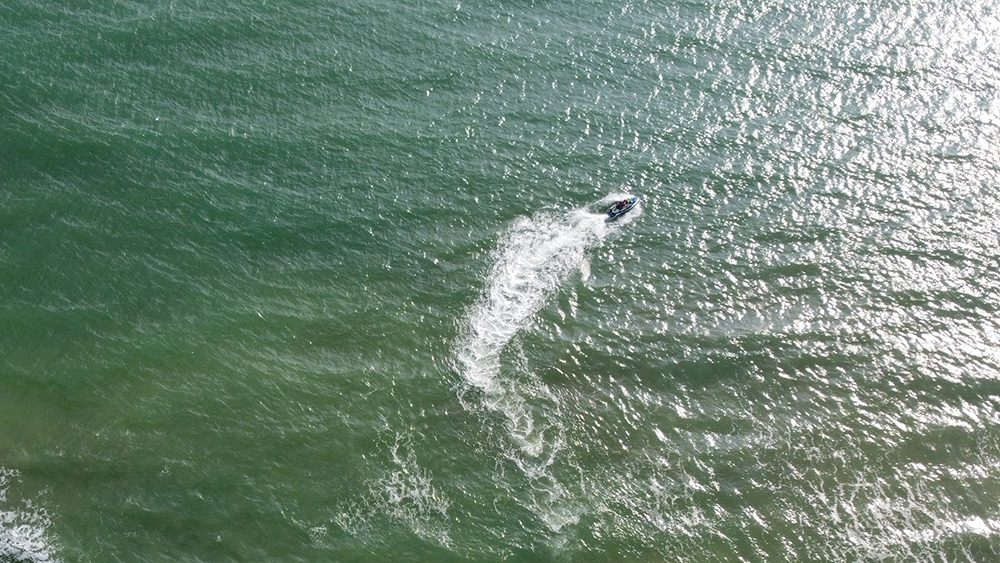 Jet ski-ing at Maalu Maalu